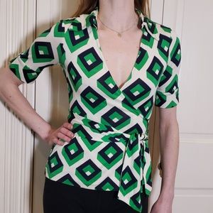 Diane Von Furstenburg Wrap Top Vintage Pattern sz6